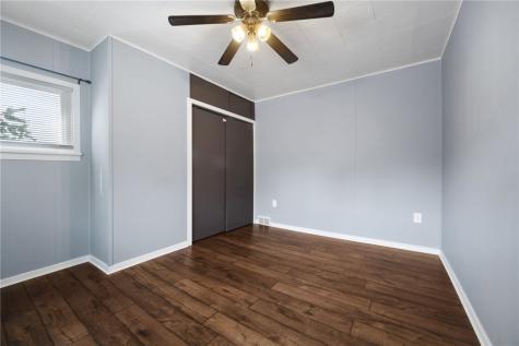 18 Charlton Street Ingram PA 15205