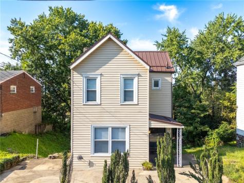 18 Charlton Street Ingram PA 15205