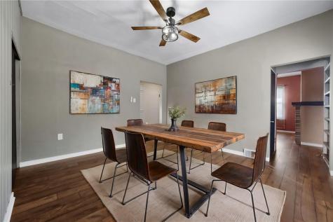 18 Charlton Street Ingram PA 15205