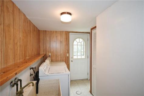 371 Chess Street Bridgeville PA 15017