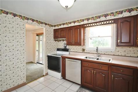 371 Chess Street Bridgeville PA 15017