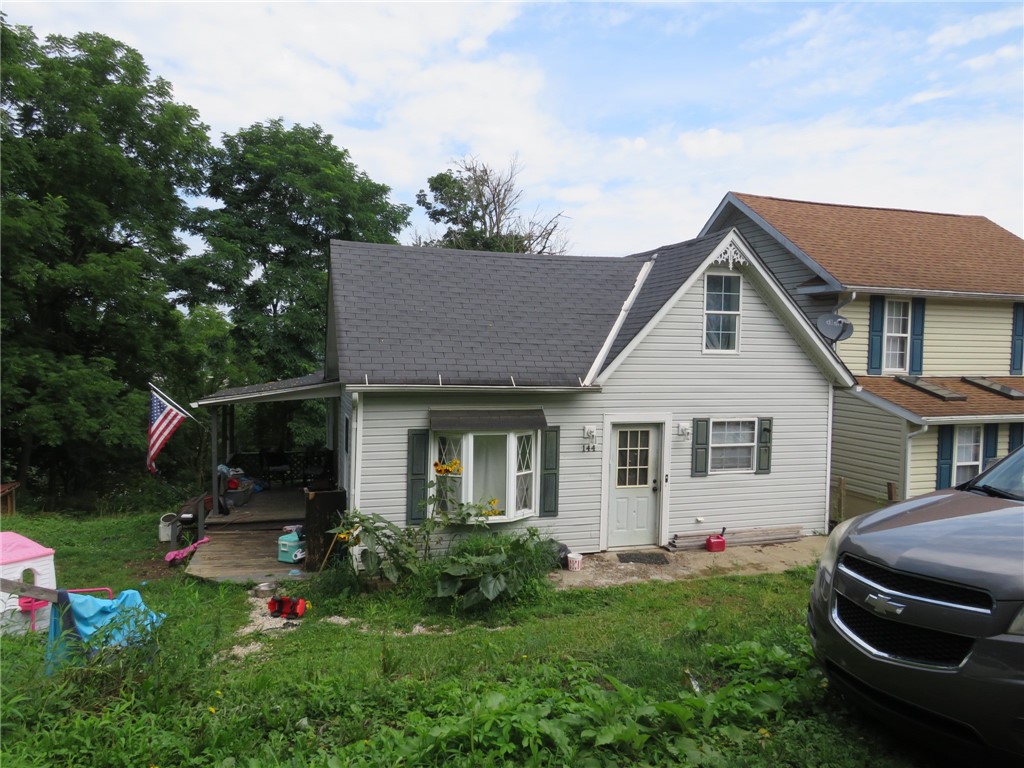 144 Armstrong Avenue City Of But Sw PA 16001
