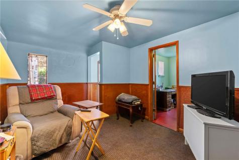 400 Franklin Street E Pittsburgh PA 15112