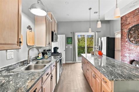 1701 Meadville Street Fineview PA 15214