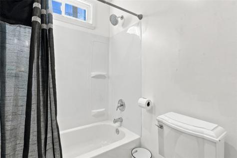 1701 Meadville Street Fineview PA 15214