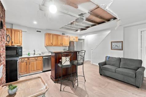 1701 Meadville Street Fineview PA 15214
