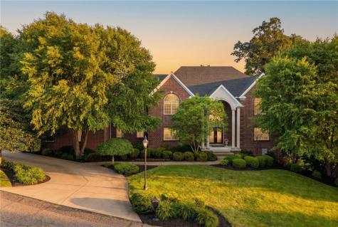 7000 Pinehurst Drive Collier Township PA 15142
