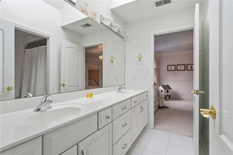 7000 Pinehurst Drive Collier Township PA 15142