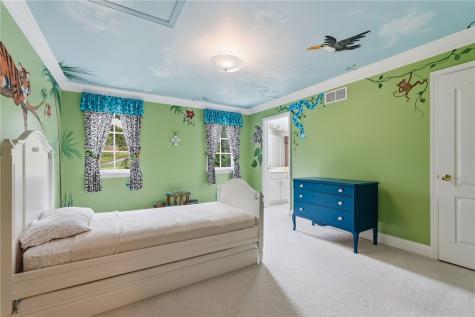 7000 Pinehurst Drive Collier Township PA 15142