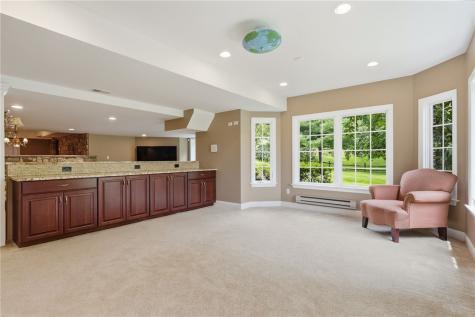 7000 Pinehurst Drive Collier Township PA 15142