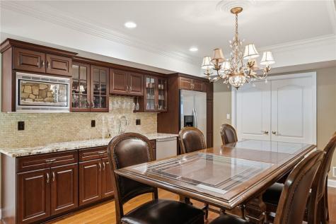 7000 Pinehurst Drive Collier Township PA 15142