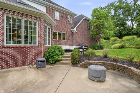 7000 Pinehurst Drive Collier Township PA 15142