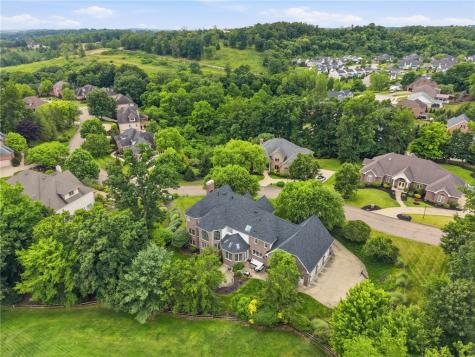 7000 Pinehurst Drive Collier Township PA 15142