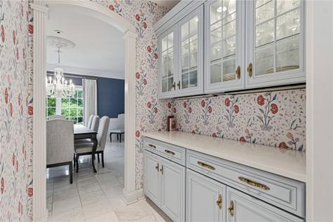 7000 Pinehurst Drive Collier Township PA 15142