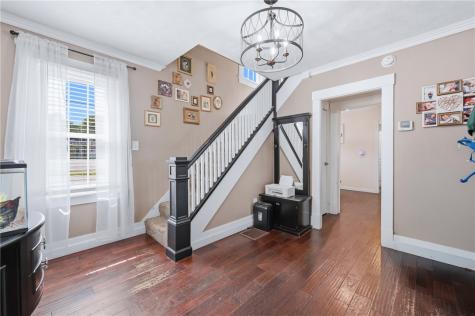 66 S 7th Street Sharpsville PA 16150
