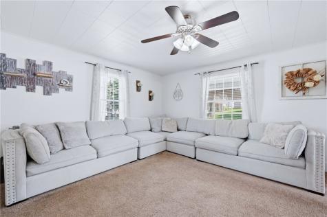 66 S 7th Street Sharpsville PA 16150