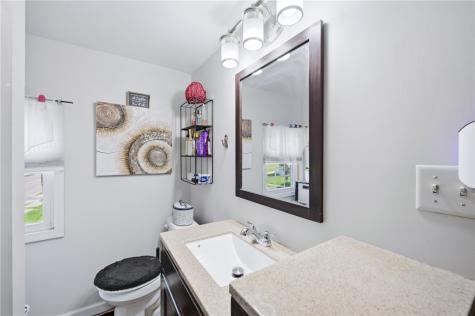 66 S 7th Street Sharpsville PA 16150