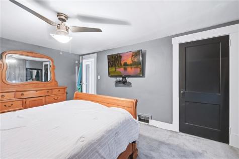 66 S 7th Street Sharpsville PA 16150
