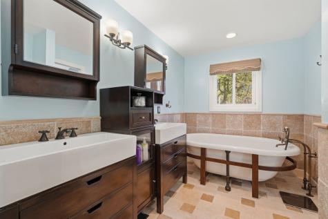 2501 Tall Timber Drive Hampton PA 15101
