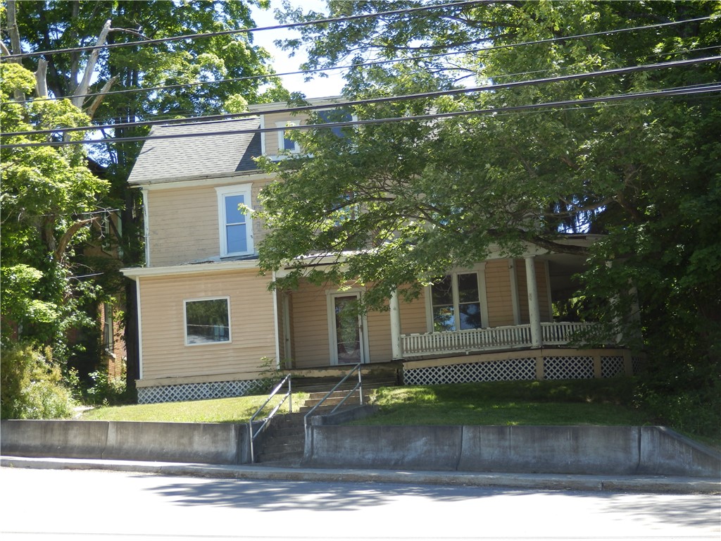 105 Charles Street Hooversville Boro PA 15936