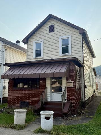 1315 6th Avenue Ford City Boro PA 16226