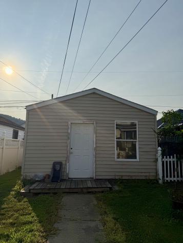 1315 6th Avenue Ford City Boro PA 16226