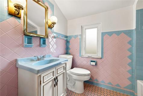 705 Corbin Street West Mifflin PA 15122