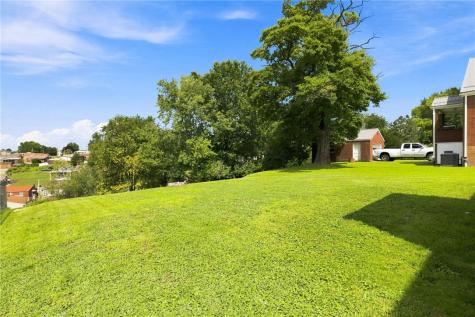 705 Corbin Street West Mifflin PA 15122