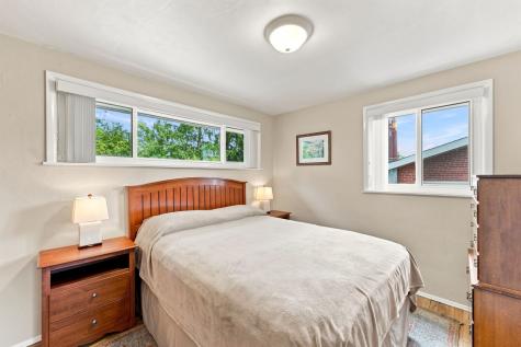 237 Woodridge Drive Green Tree PA 15106