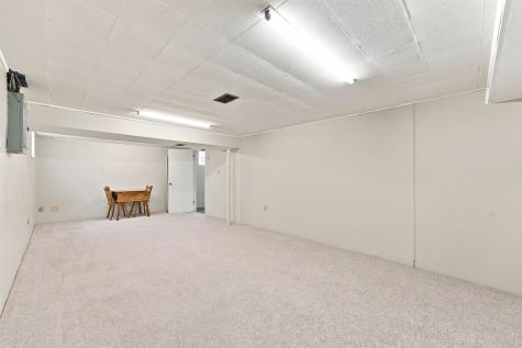 237 Woodridge Drive Green Tree PA 15106