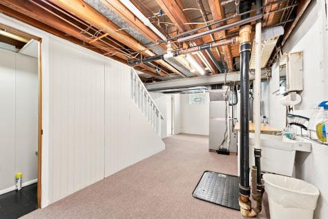 237 Woodridge Drive Green Tree PA 15106