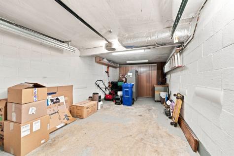 237 Woodridge Drive Green Tree PA 15106