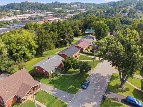 237 Woodridge Drive Green Tree PA 15106