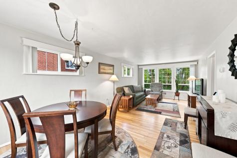 237 Woodridge Drive Green Tree PA 15106