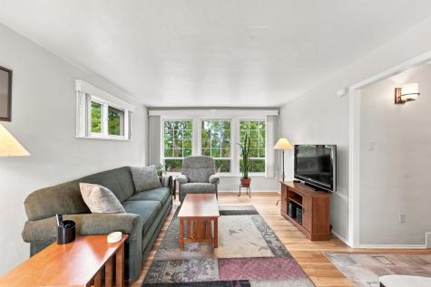237 Woodridge Drive Green Tree PA 15106
