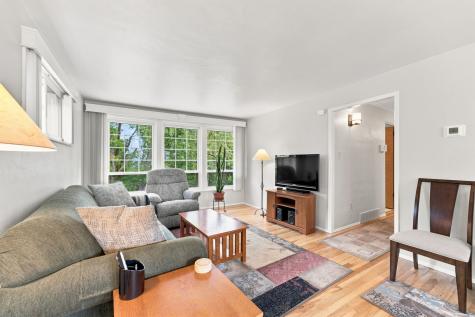 237 Woodridge Drive Green Tree PA 15106