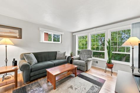 237 Woodridge Drive Green Tree PA 15106