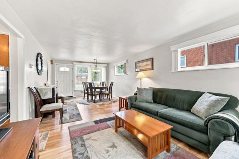 237 Woodridge Drive Green Tree PA 15106