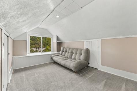 48 Maplewood Street Etna PA 15223
