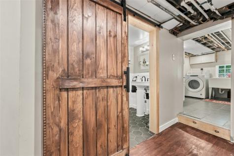 48 Maplewood Street Etna PA 15223