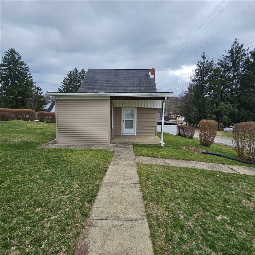 2416 26th Street White Township PA 15010