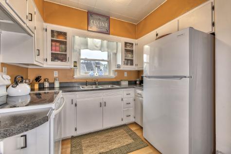 24 Observatory Street Manor PA 15665