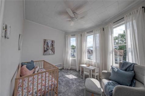719 Taylor Avenue Avalon PA 15202