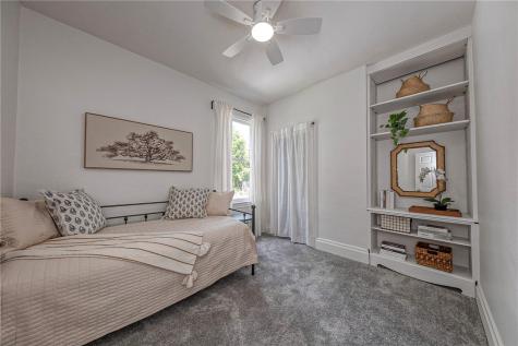 719 Taylor Avenue Avalon PA 15202