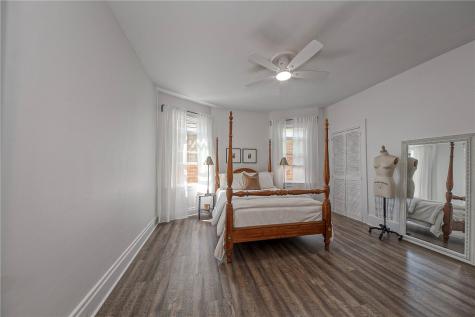 719 Taylor Avenue Avalon PA 15202