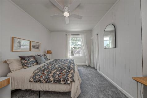 719 Taylor Avenue Avalon PA 15202