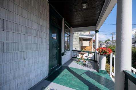 719 Taylor Avenue Avalon PA 15202