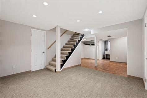 127 Sheldon Avenue Green Tree PA 15220
