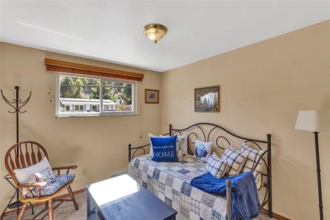 820 Niagara Drive North Huntingdon PA 15642