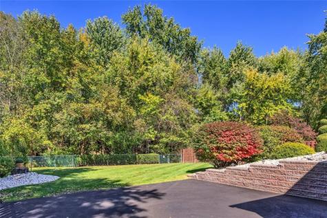 820 Niagara Drive North Huntingdon PA 15642